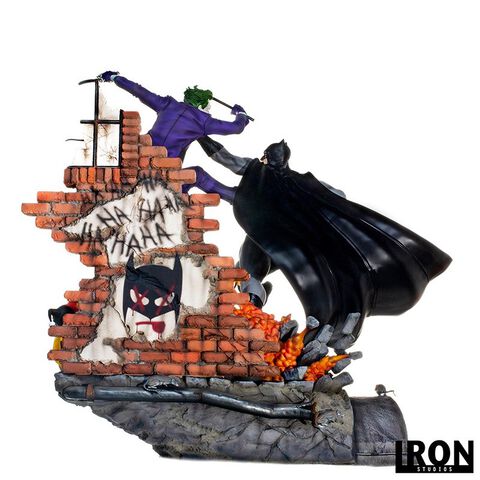 Statuette Diorama - Batman - Batman Vs Joker Battle 1/6 By Ivan Reis
